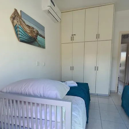 B2 Kiza Pegia Apartment